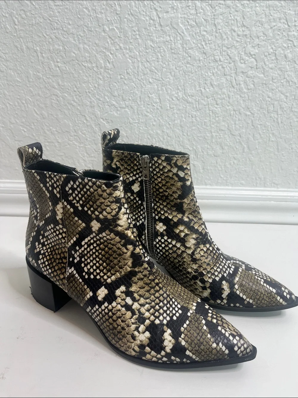 Everlane Boss Boot Snakeskin Sz 7.5